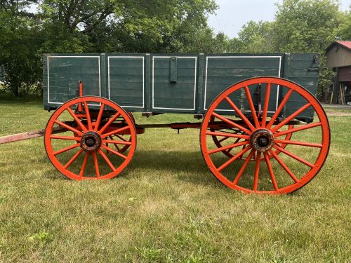 New Stoughton Box Wagon ( Wagons/carriages )
