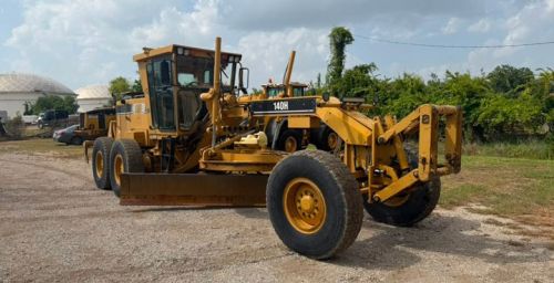 2000 Caterpillar 140h ( Tractors - Caterpillar )